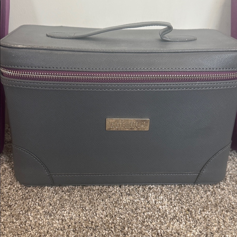 doTERRA essential oil train case